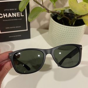 Ray-Ban New Wayfarer Matte Black